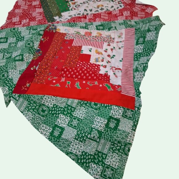 Vintage Handmade Christmas Quilt Tree Skirt Fabric Bundle Instructions Unfinishe - Picture 2 of 10